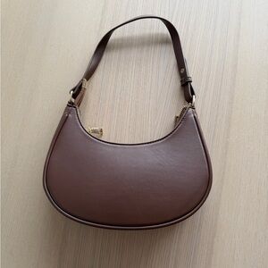 MOVING SALE | Buy by 2/21 | Chic Brown Leather Shoulder Bag